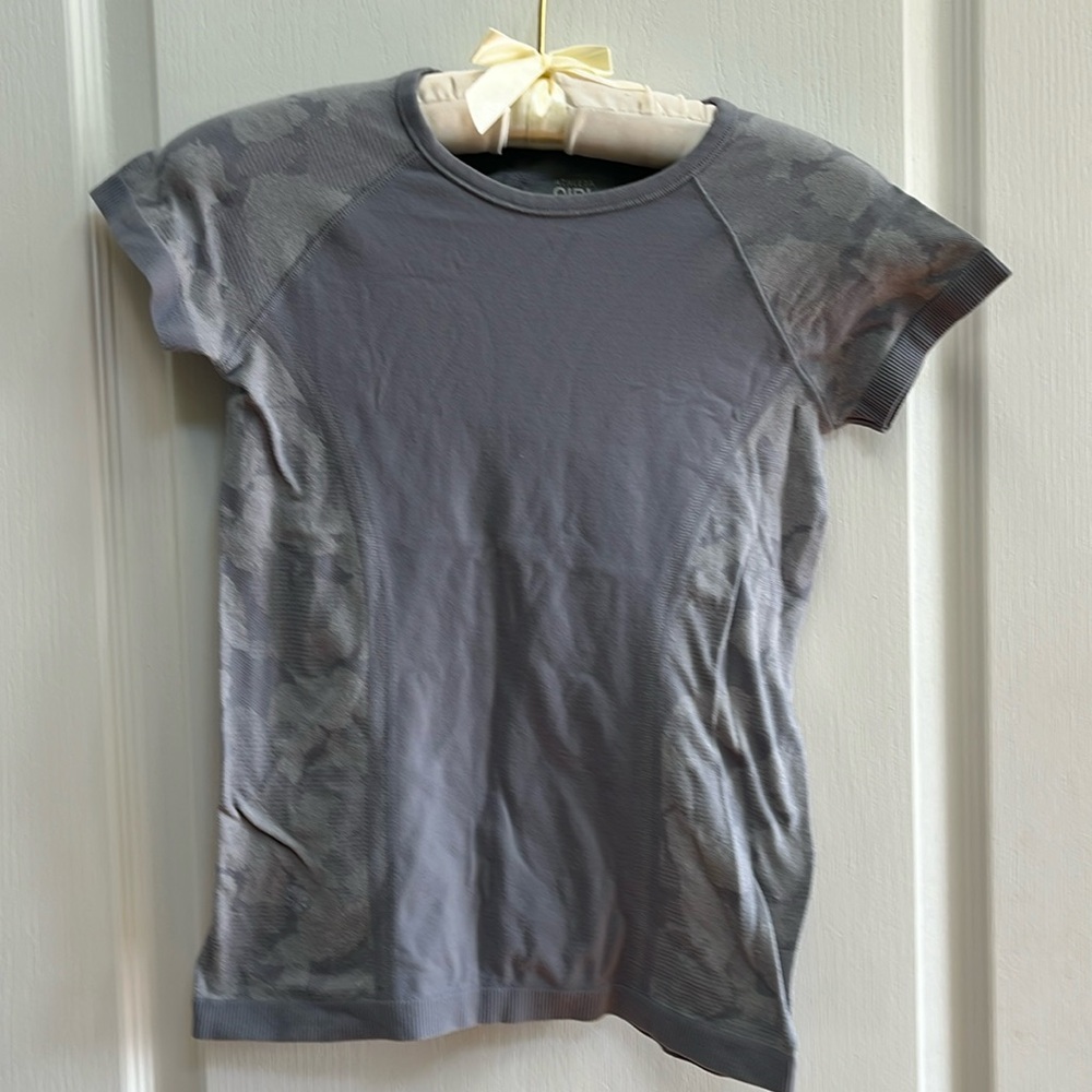 Athleta girls top size medium 8-10 years old